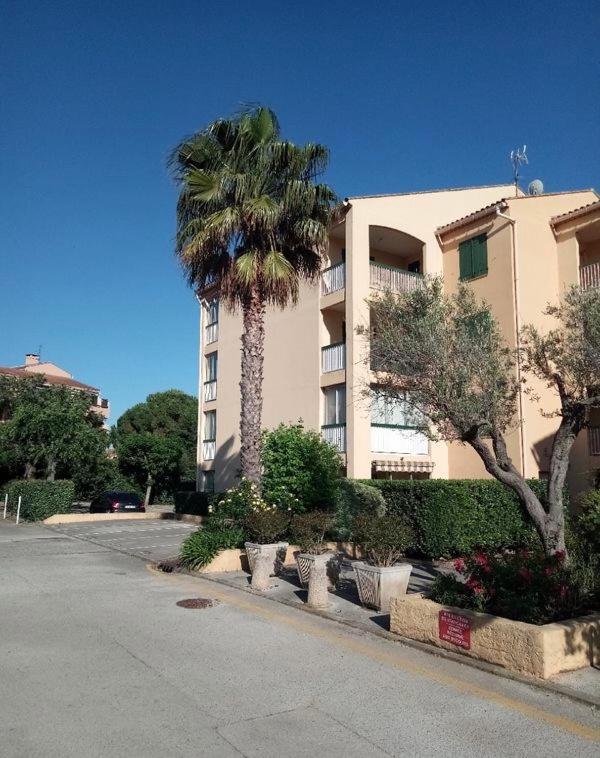 L'Appartement Du Bonheur Sanary-sur-Mer Buitenkant foto